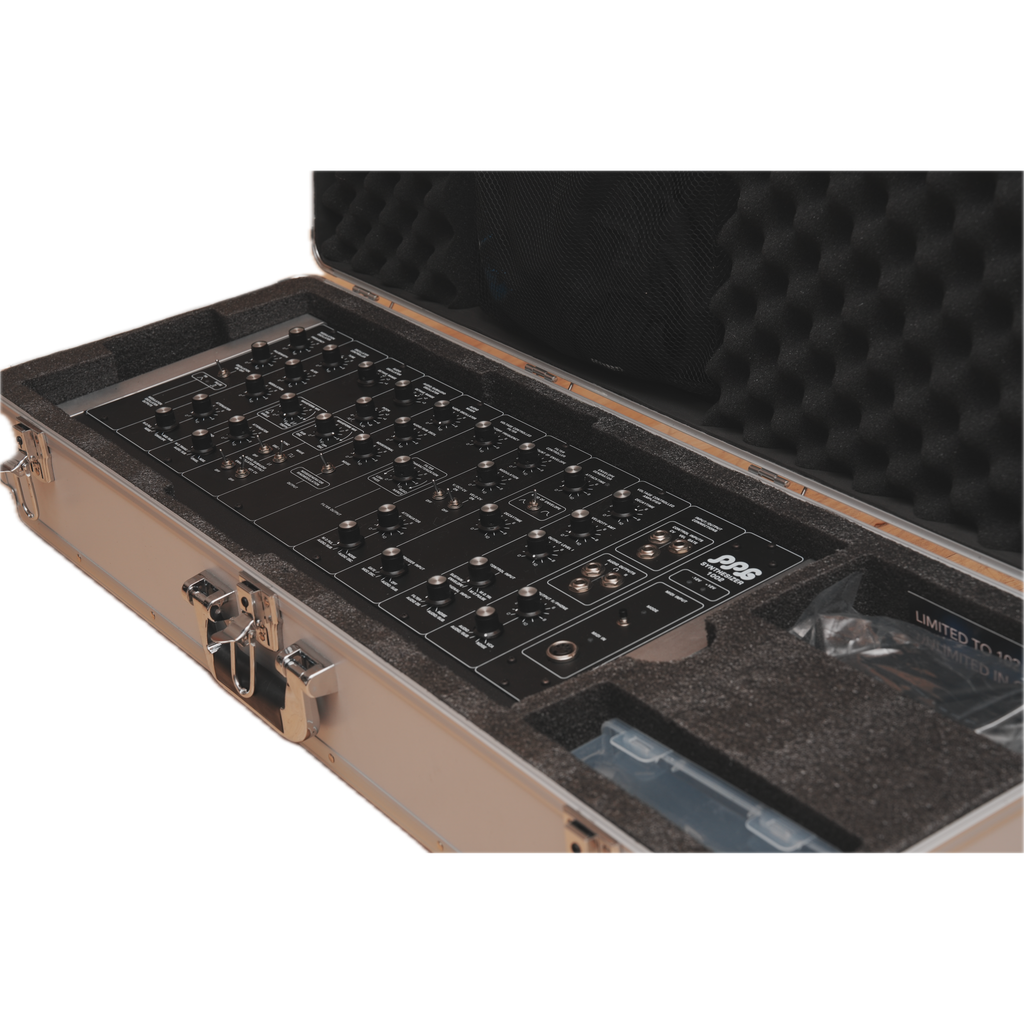 PPG 1002 Mk2 in flight case, angled close-up