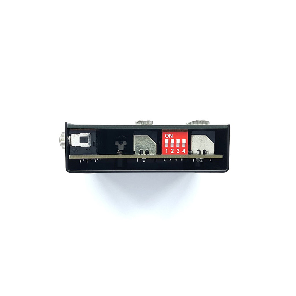 DF Audio Nanopatch M patch bay opposite side view